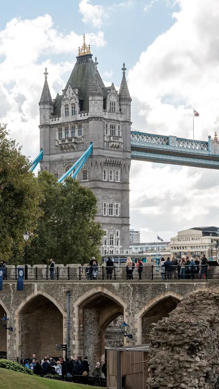 London, Tower Bridge -- 2016 -- 4676