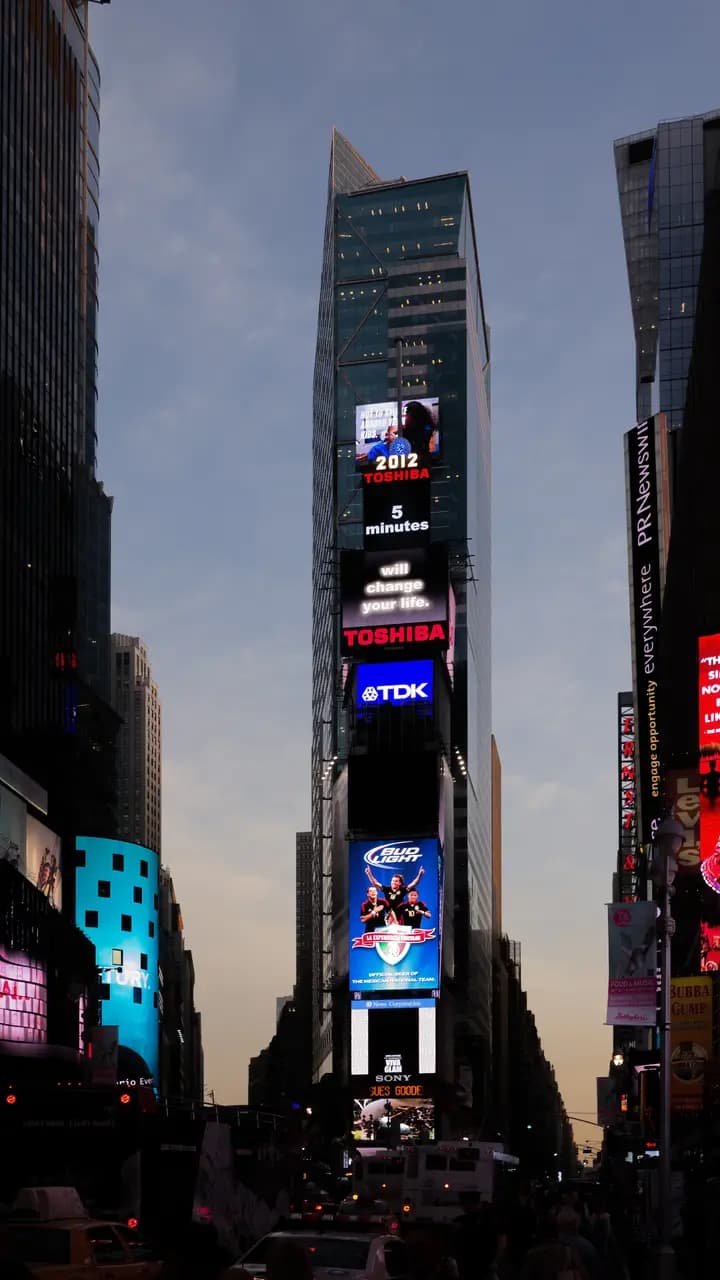 Times Square nachts-20120518-RM-015143
