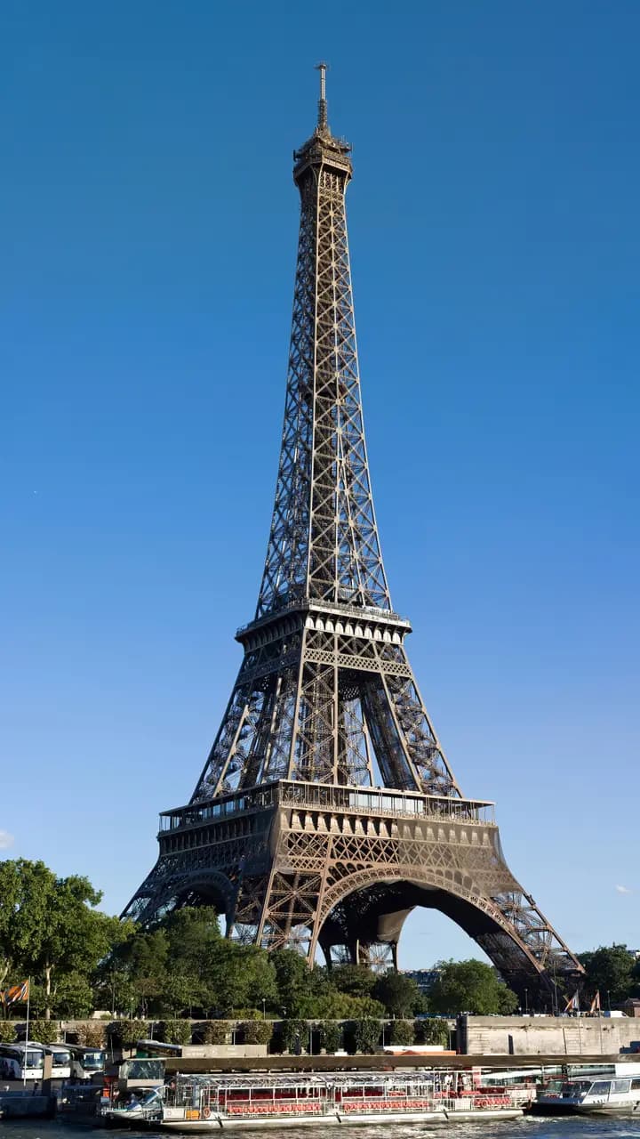 Eiffel Tower from north Avenue de New York, Aug 2010