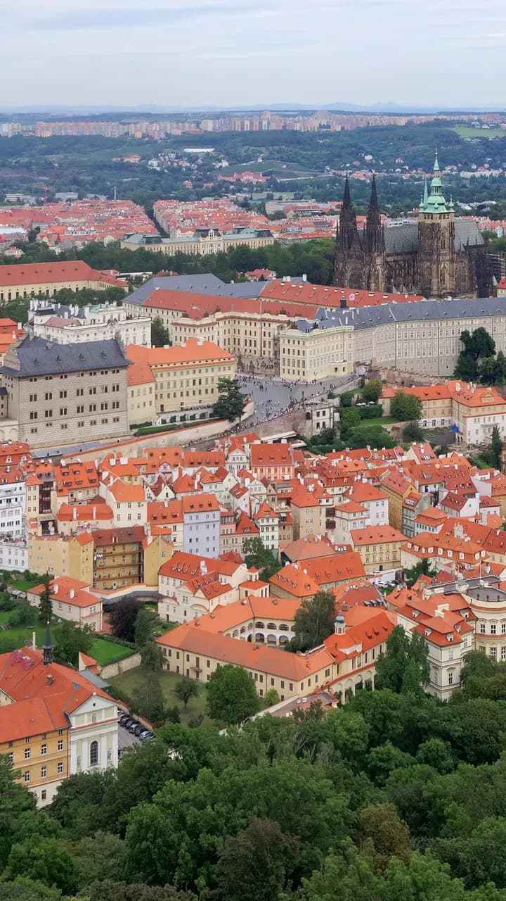 20190817 View of Prague Castle from Petřín 1345 5542
